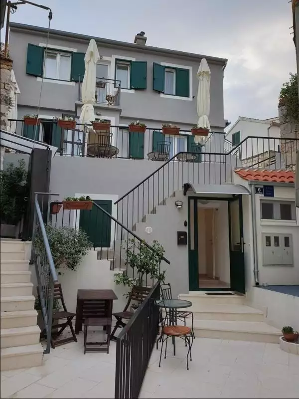 Hotels 136m² in Croatia, Split. Priced at 750000€ rent photo-2