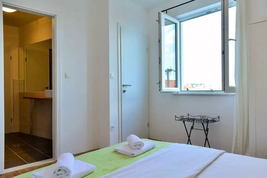Hotels 136m² in Croatia, Split. Priced at 750000€ rent photo-15