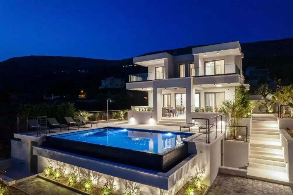 Villa 320m² in Croatia, Split. Priced at 1550000€ rent photo-6