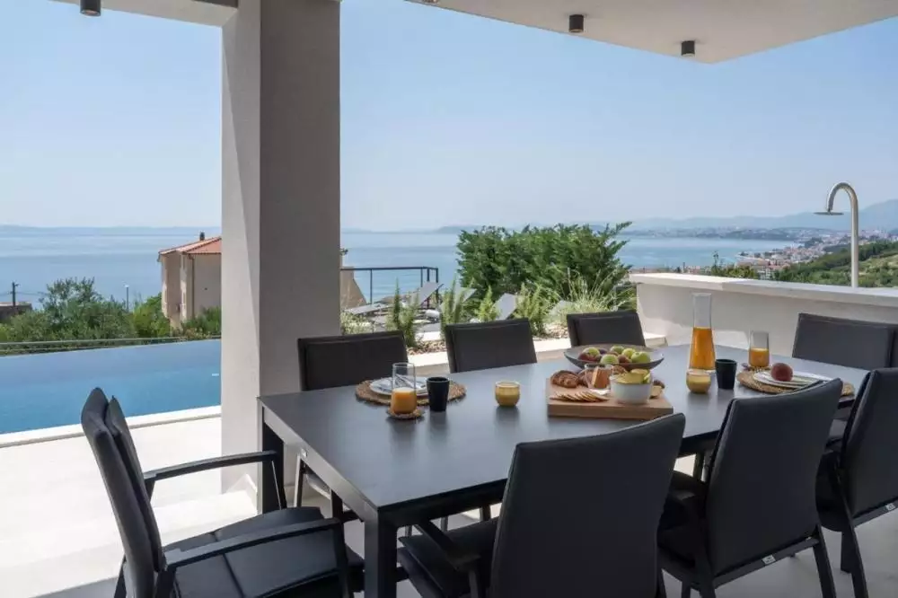 Villa 320m² in Croatia, Split. Priced at 1550000€ rent photo-7
