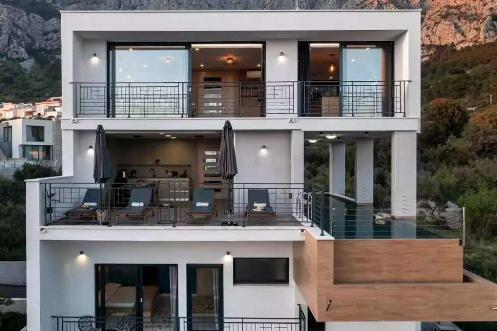 Villa 330m² in Croatia, Makarska. Priced at 1000000€ rent photo-14