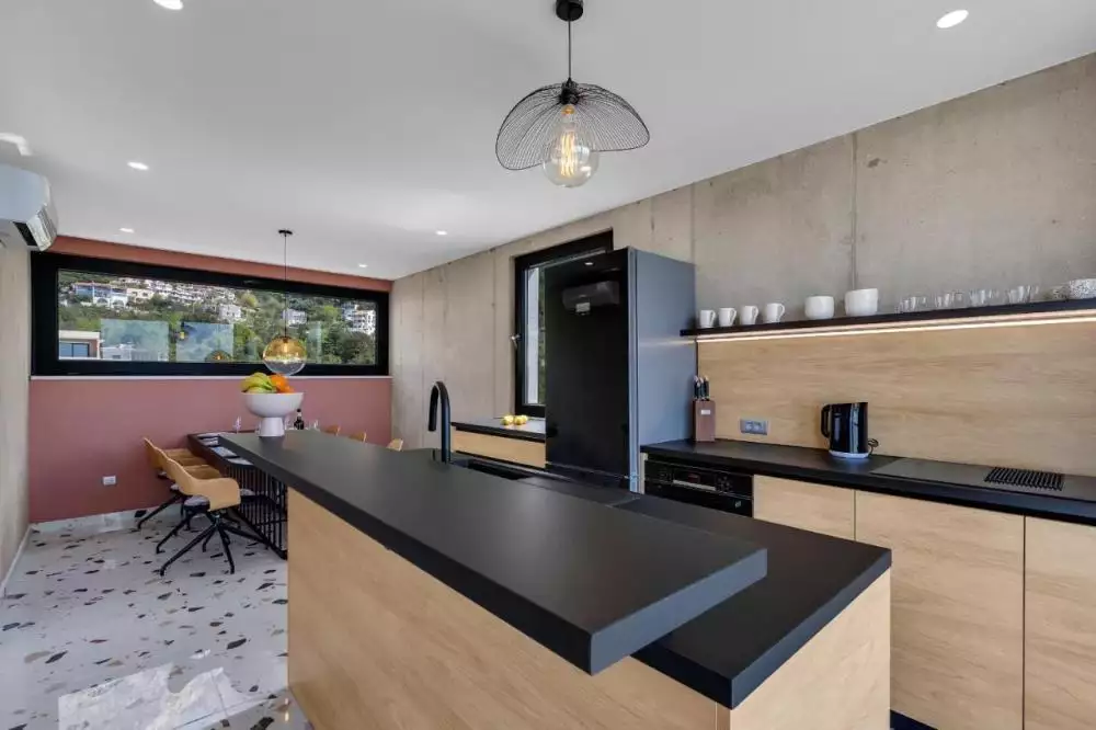 Villa 330m² in Croatia, Makarska. Priced at 1000000€ rent photo-16