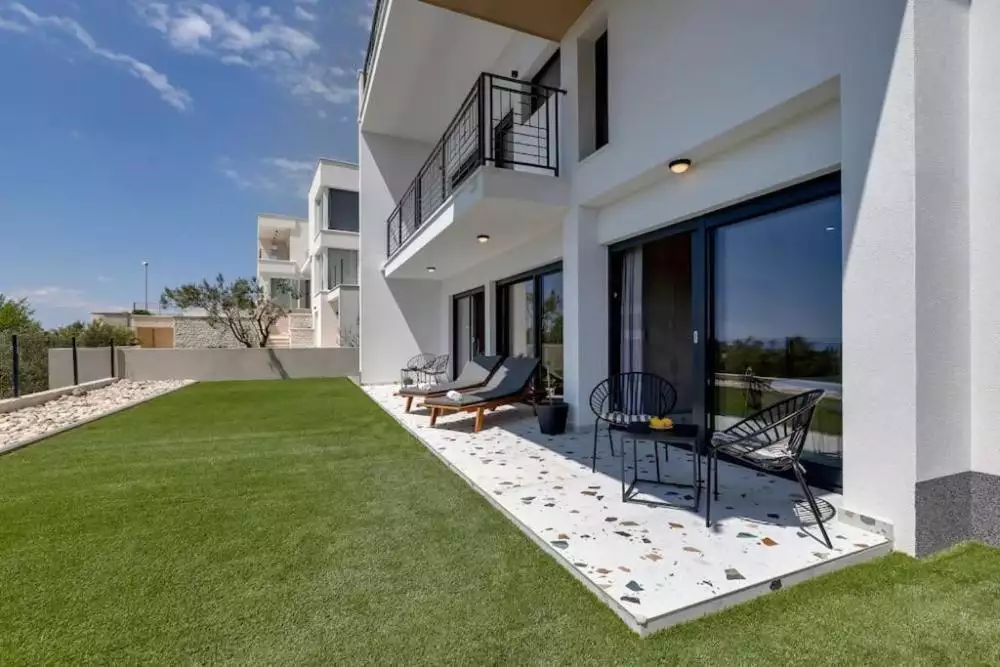 Villa 330m² in Croatia, Makarska. Priced at 1000000€ rent photo-19