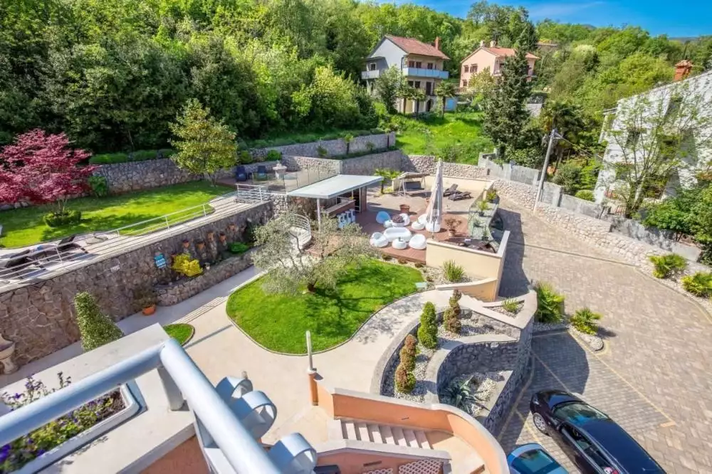 Hotels 700m² in Croatia, Lovran. Priced at 3700000€ rent photo-6