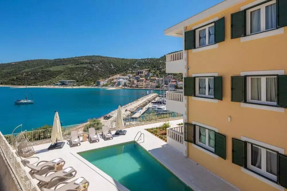 Hotels 440m² in Spain, La Marina. Priced at 2000000€ rent photo-2