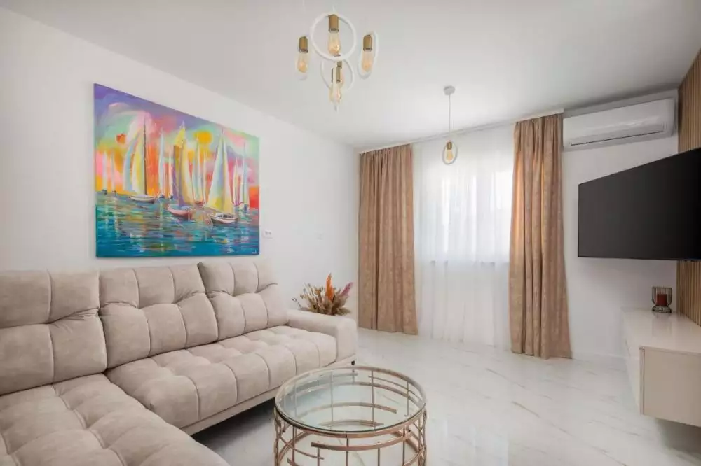 Hotels 440m² in Spain, La Marina. Priced at 2000000€ rent photo-19