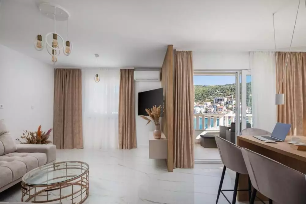 Hotels 440m² in Spain, La Marina. Priced at 2000000€ rent photo-24