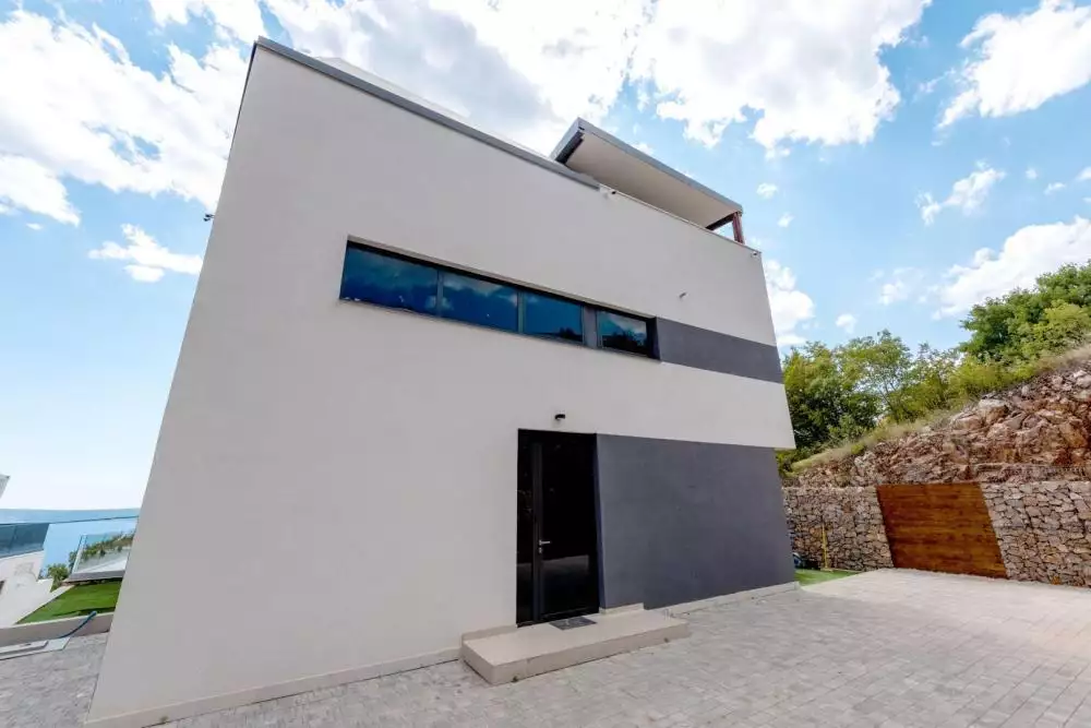 Villa 300m² in Croatia, Crikvenica. Priced at 1200000€ rent photo-5