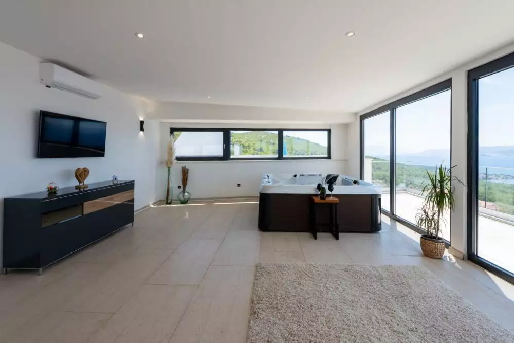 Villa 300m² in Croatia, Crikvenica. Priced at 1200000€ rent photo-10