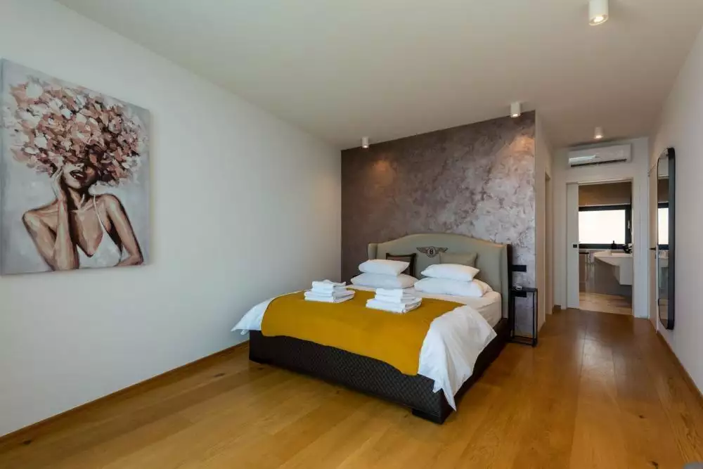 Villa 300m² in Croatia, Crikvenica. Priced at 1200000€ rent photo-20