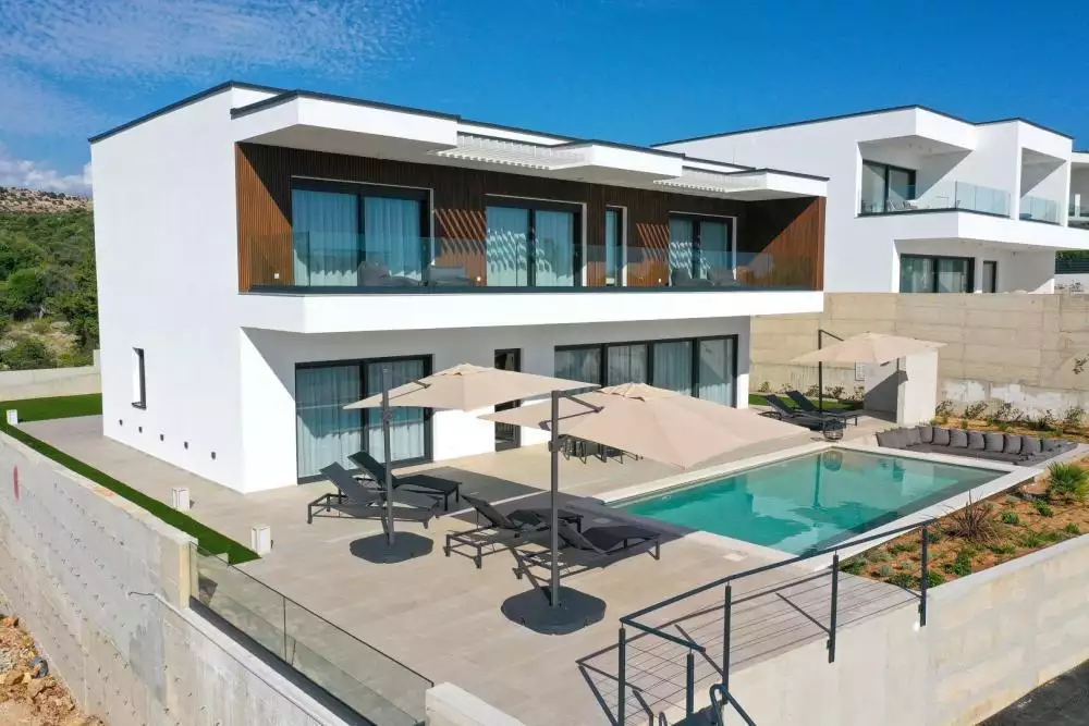 Villa 263m² in Croatia, Novalja. Priced at 1420000€ rent photo-1