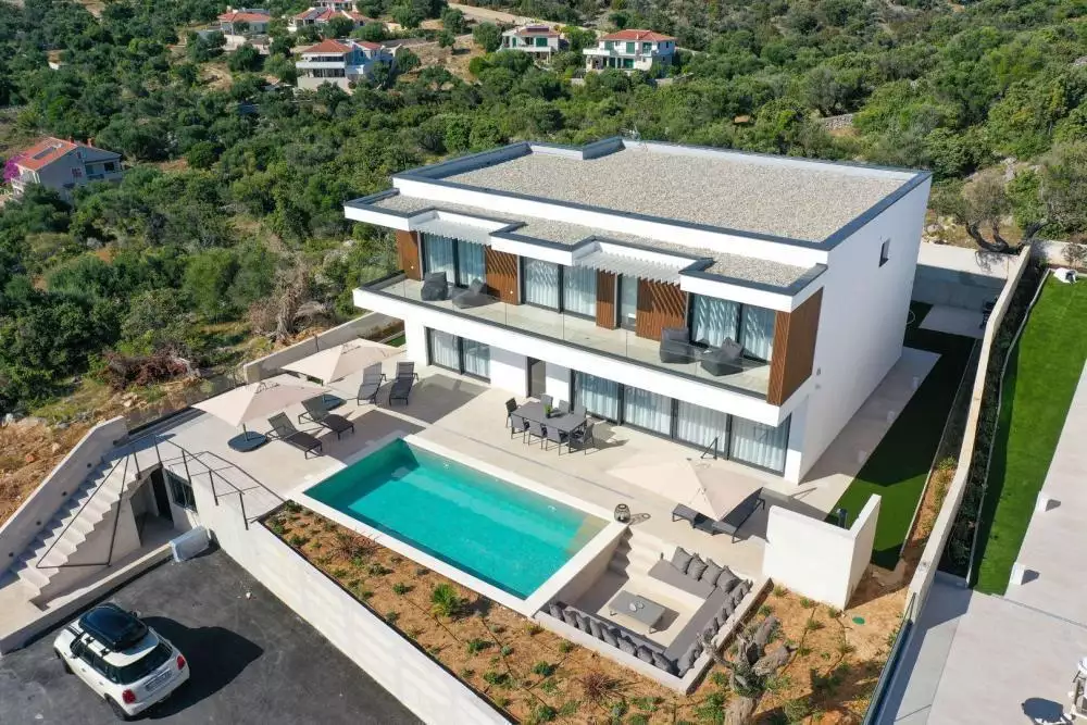 Villa 263m² in Croatia, Novalja. Priced at 1420000€ rent photo-2