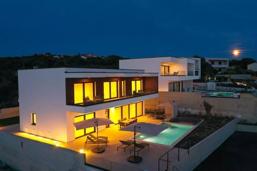 Villa 263m² in Croatia, Novalja. Priced at 1420000€ rent photo-8