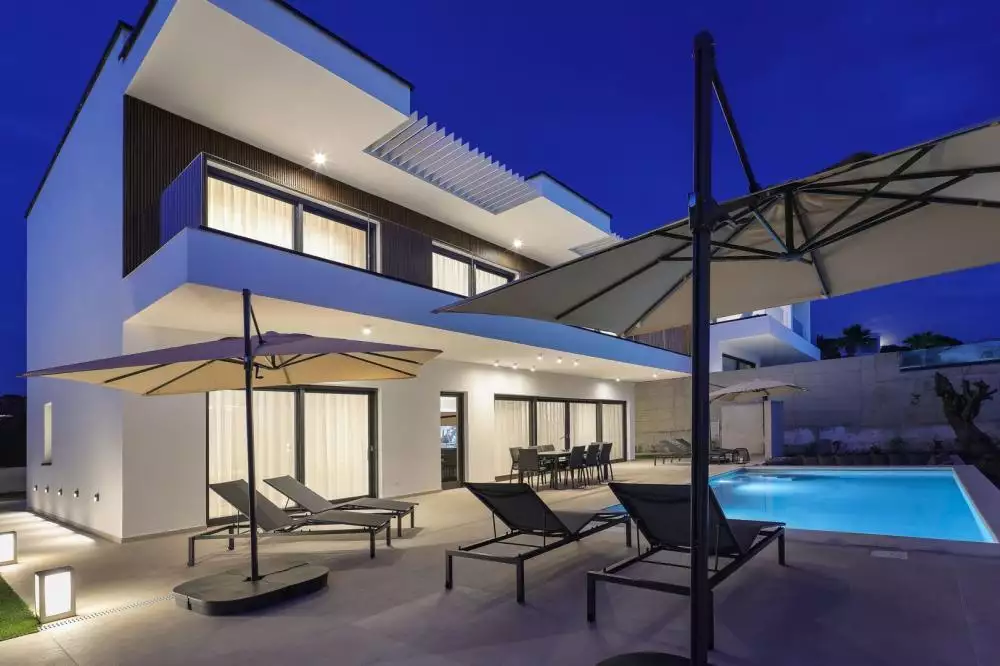 Villa 263m² in Croatia, Novalja. Priced at 1420000€ rent photo-16