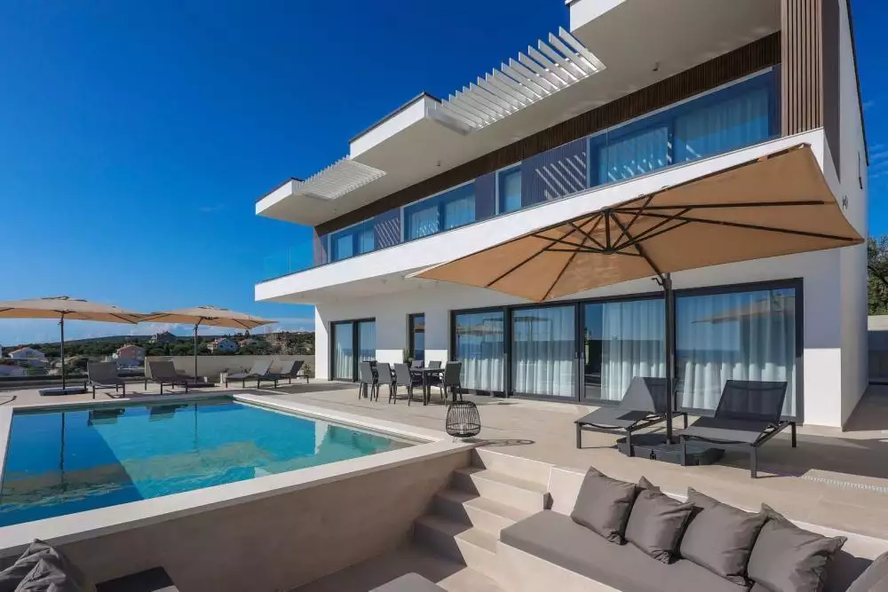 Villa 263m² in Croatia, Novalja. Priced at 1420000€ rent photo-17