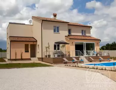 Buy in Croatia for 890000€