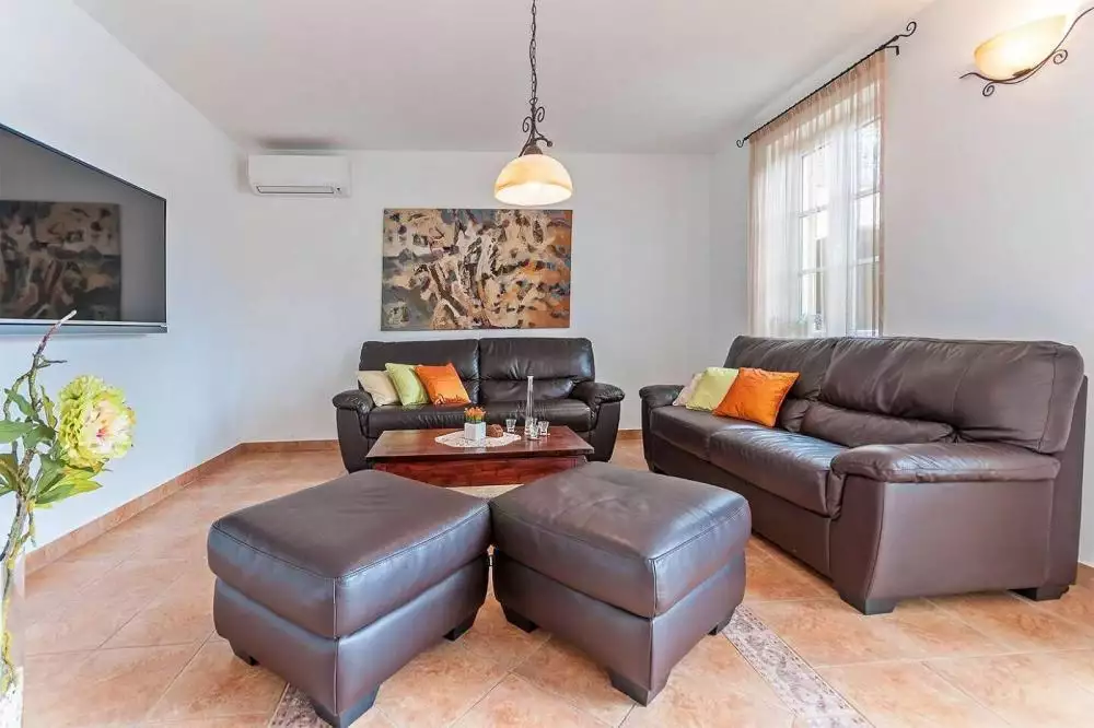 Villa 180m² in Croatia, Barban. Priced at 830000€ rent photo-10