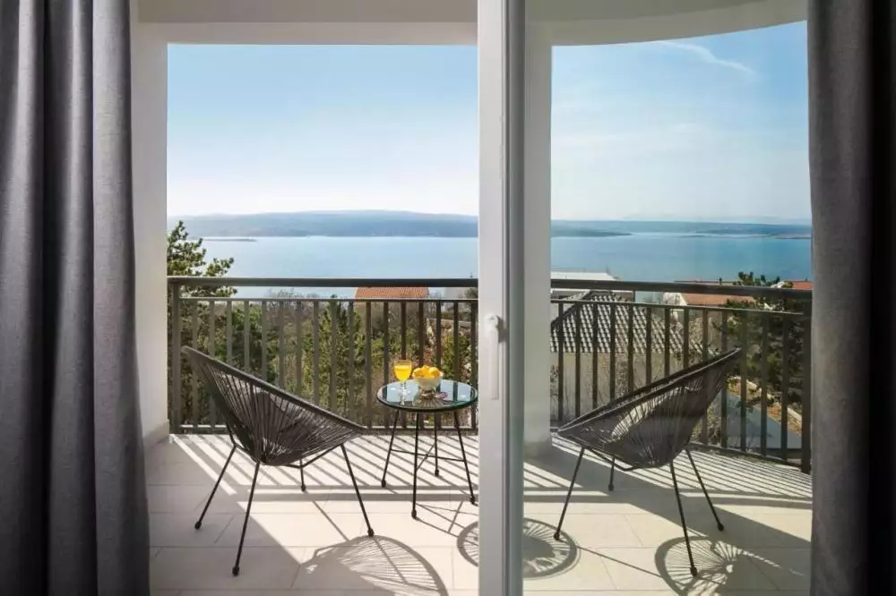 Villa 585m² in Croatia, Crikvenica. Priced at 2250000€ rent photo-7