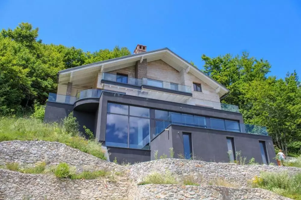 Villa 540m² in Croatia, Delnice. Priced at 690000€ rent photo-3