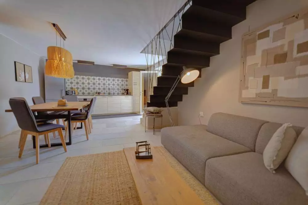 Villa 136m² in Croatia, Kanfanar. Priced at 600000€ rent photo-7
