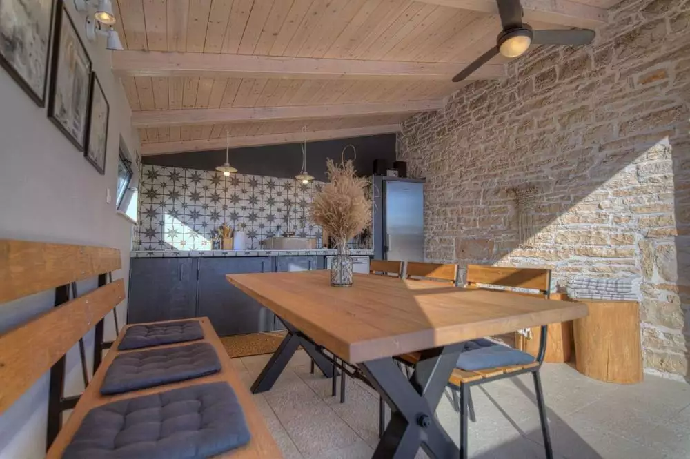 Villa 136m² in Croatia, Kanfanar. Priced at 600000€ rent photo-11
