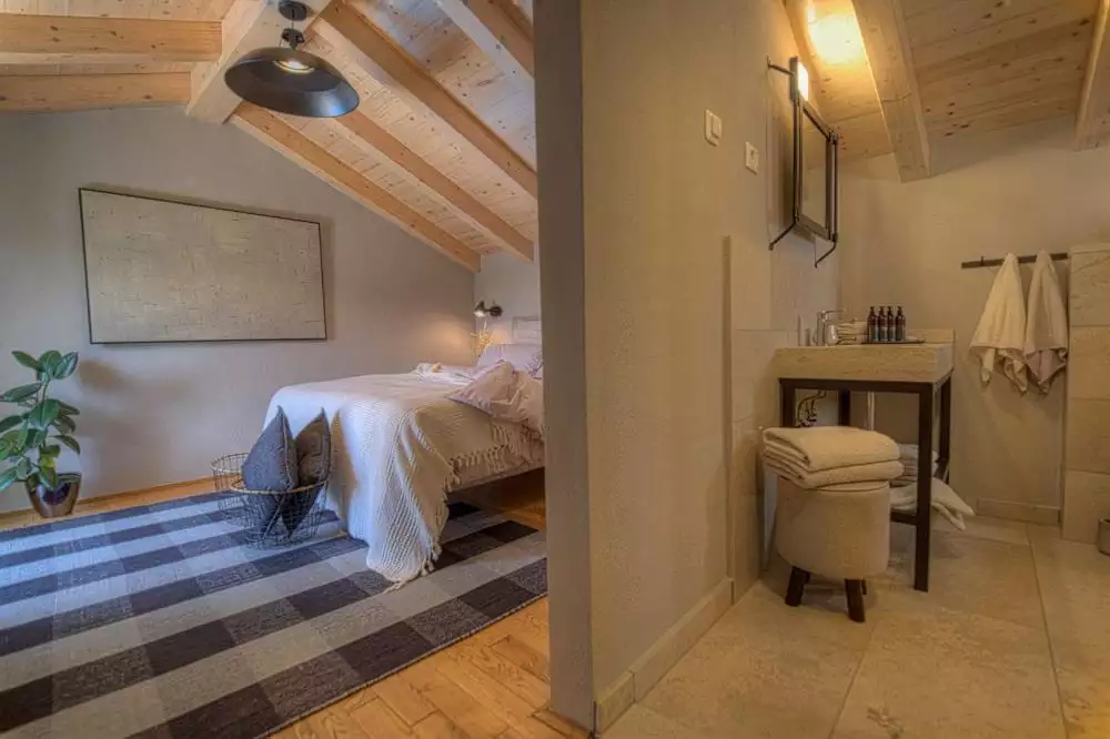 Villa 136m² in Croatia, Kanfanar. Priced at 600000€ rent photo-17