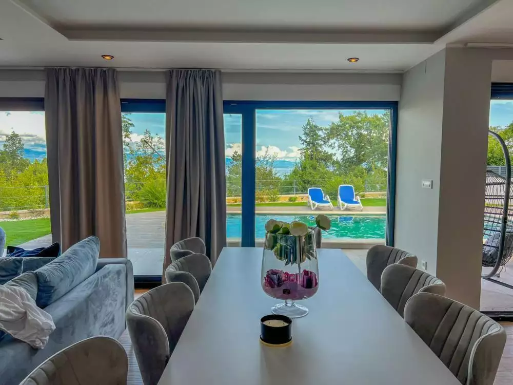 Villa 400m² in Croatia, Opatija. Priced at 1750000€ rent photo-7