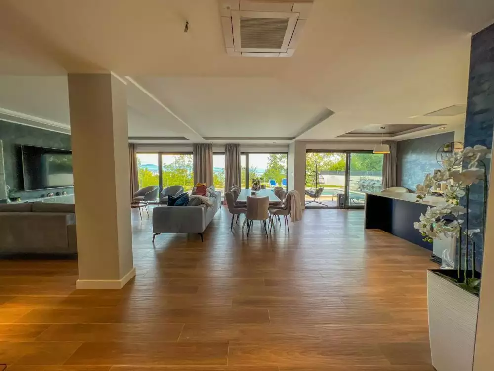Villa 400m² in Croatia, Opatija. Priced at 1750000€ rent photo-8
