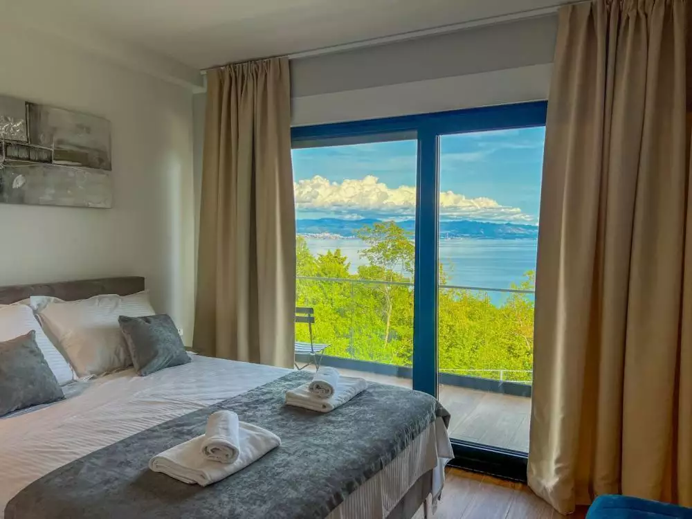 Villa 400m² in Croatia, Opatija. Priced at 1750000€ rent photo-18