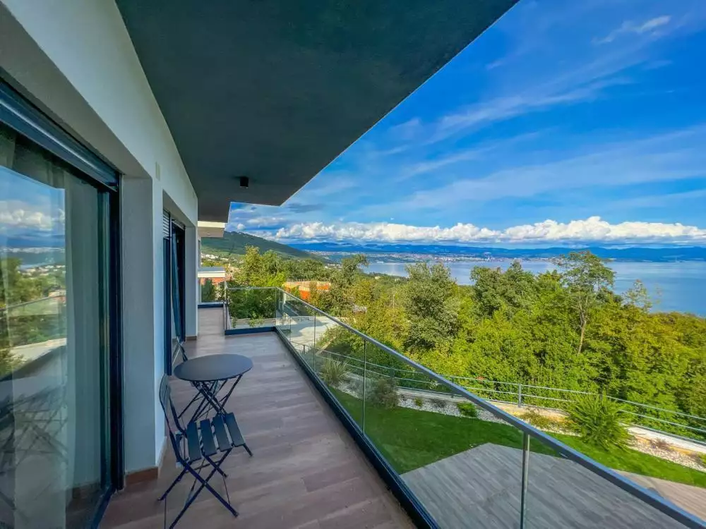 Villa 400m² in Croatia, Opatija. Priced at 1750000€ rent photo-23