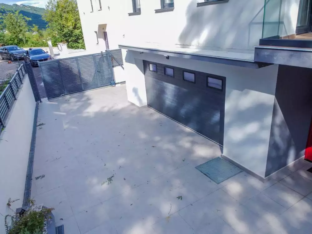 Villa 400m² in Croatia, Opatija. Priced at 1750000€ rent photo-24