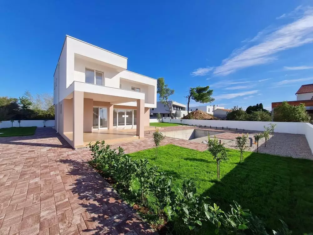 Villa 165m² in Croatia, Zaton. Priced at 695000€ rent photo-1