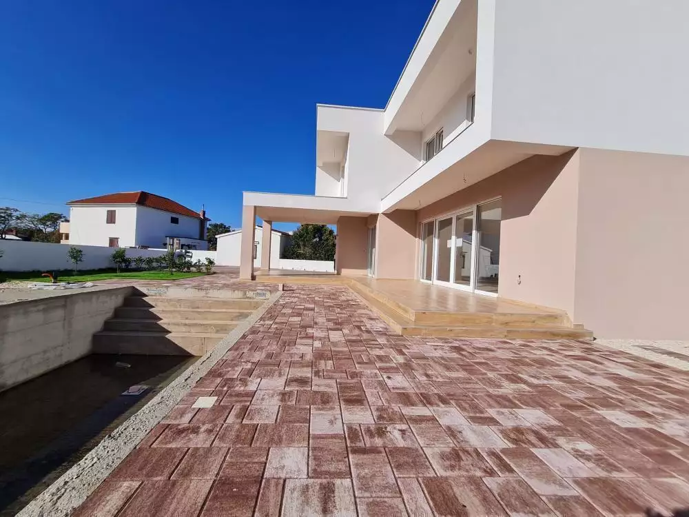 Villa 165m² in Croatia, Zaton. Priced at 695000€ rent photo-10