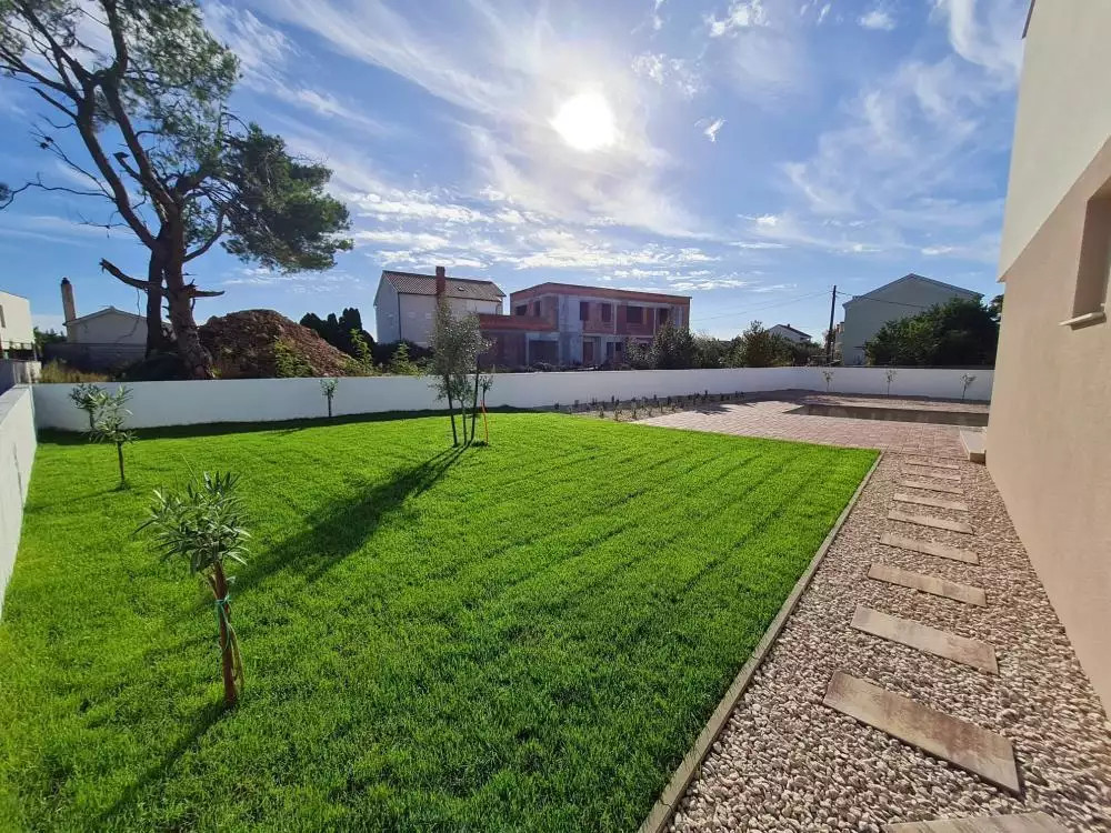 Villa 165m² in Croatia, Zaton. Priced at 695000€ rent photo-11