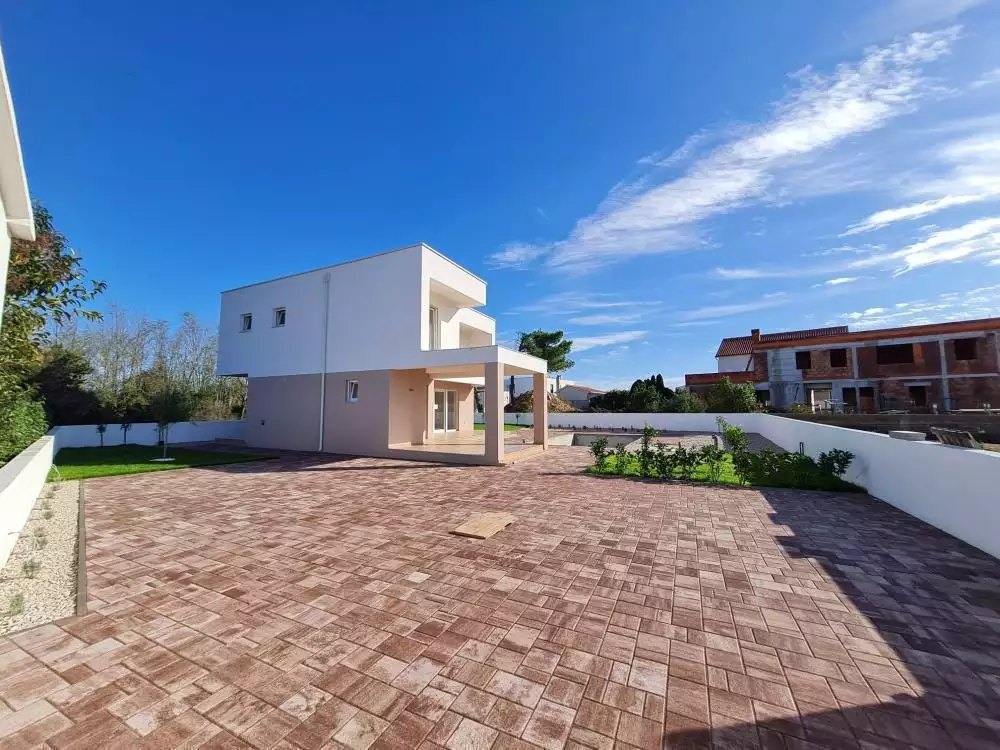 Villa 165m² in Croatia, Zaton. Priced at 695000€ rent photo-13