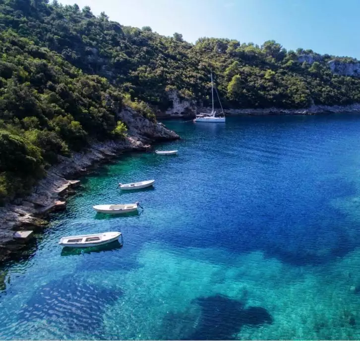 Villa 828m² in Croatia, Solta. Priced at 3900000€ rent photo-12