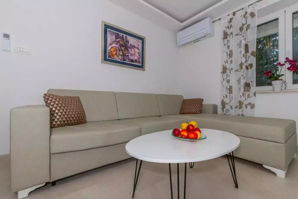 Hotels 440m² in Croatia, Crikvenica. Priced at 1350000€ rent photo-19