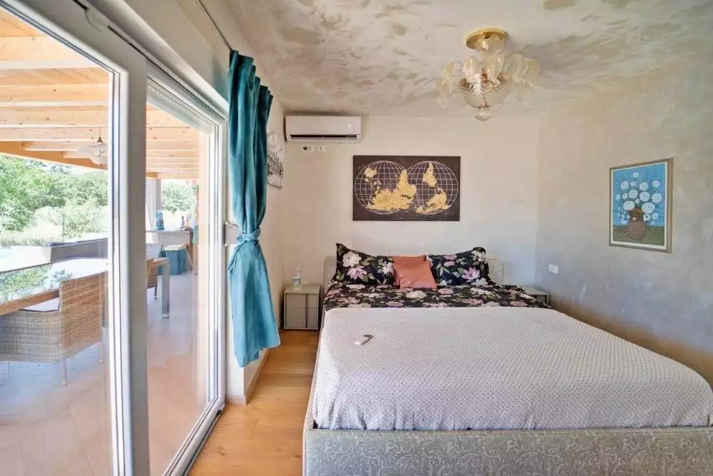 Villa 165m² in Croatia, Novigrad. Priced at 1100000€ rent photo-12
