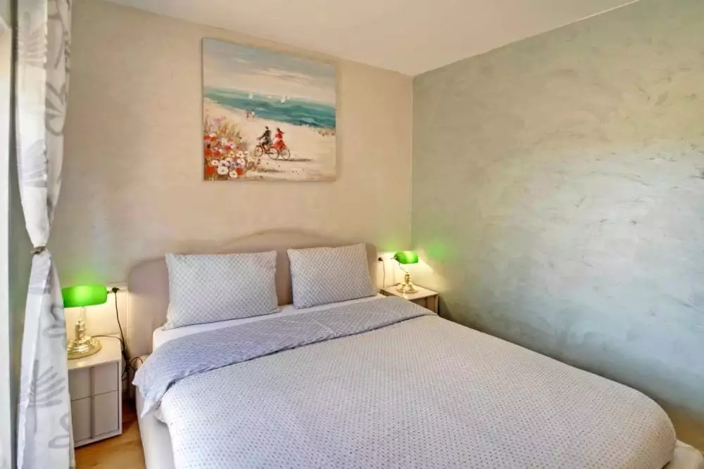 Villa 165m² in Croatia, Novigrad. Priced at 1100000€ rent photo-13