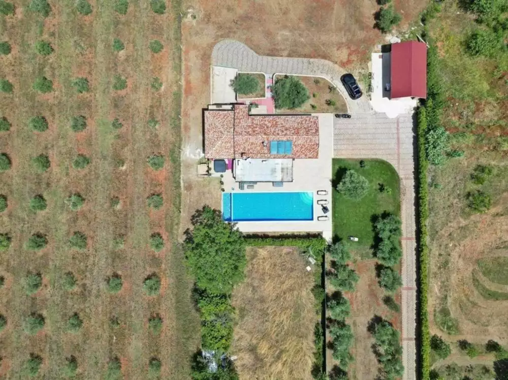 Villa 165m² in Croatia, Novigrad. Priced at 1100000€ rent photo-21