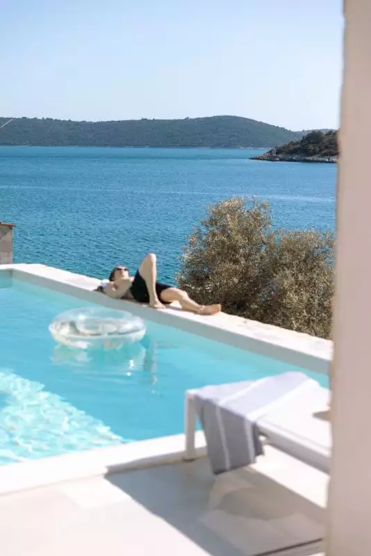 Villa 300m² in Croatia, Vinisce. Priced at 2800000€ rent photo-10