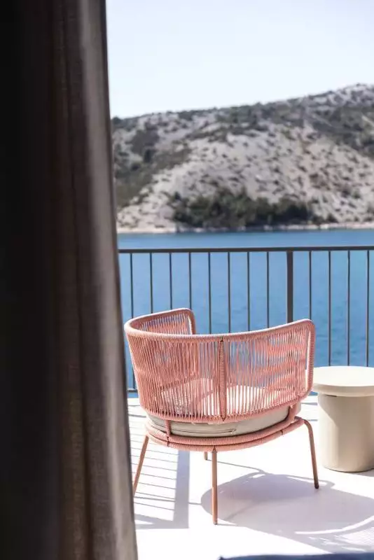 Villa 300m² in Croatia, Vinisce. Priced at 2800000€ rent photo-12