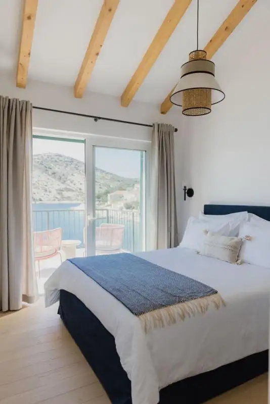 Villa 300m² in Croatia, Vinisce. Priced at 2800000€ rent photo-20