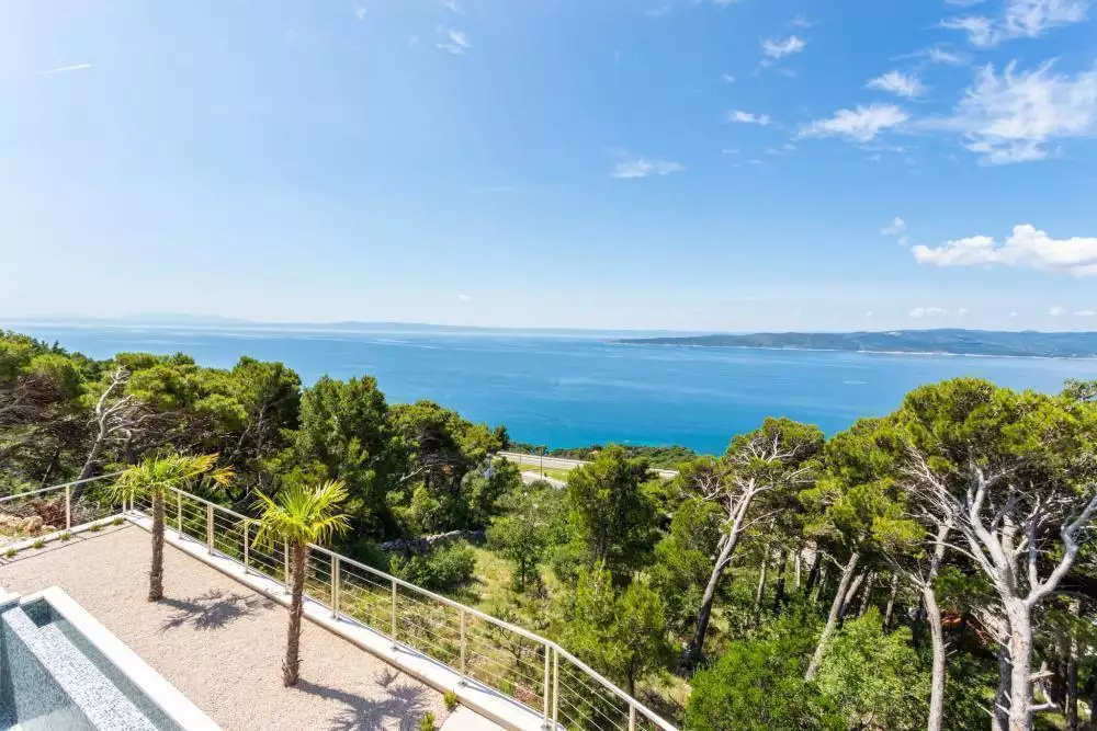 Villa 386m² in Croatia, Brela. Priced at 1550000€ rent photo-16