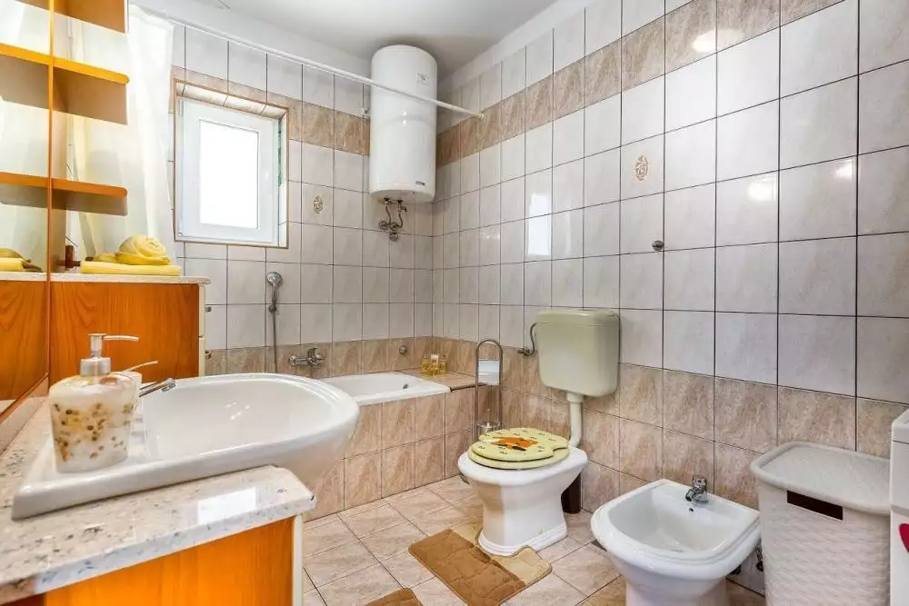 Hotels 335m² in Croatia, Crikvenica. Priced at 699000€ rent photo-11