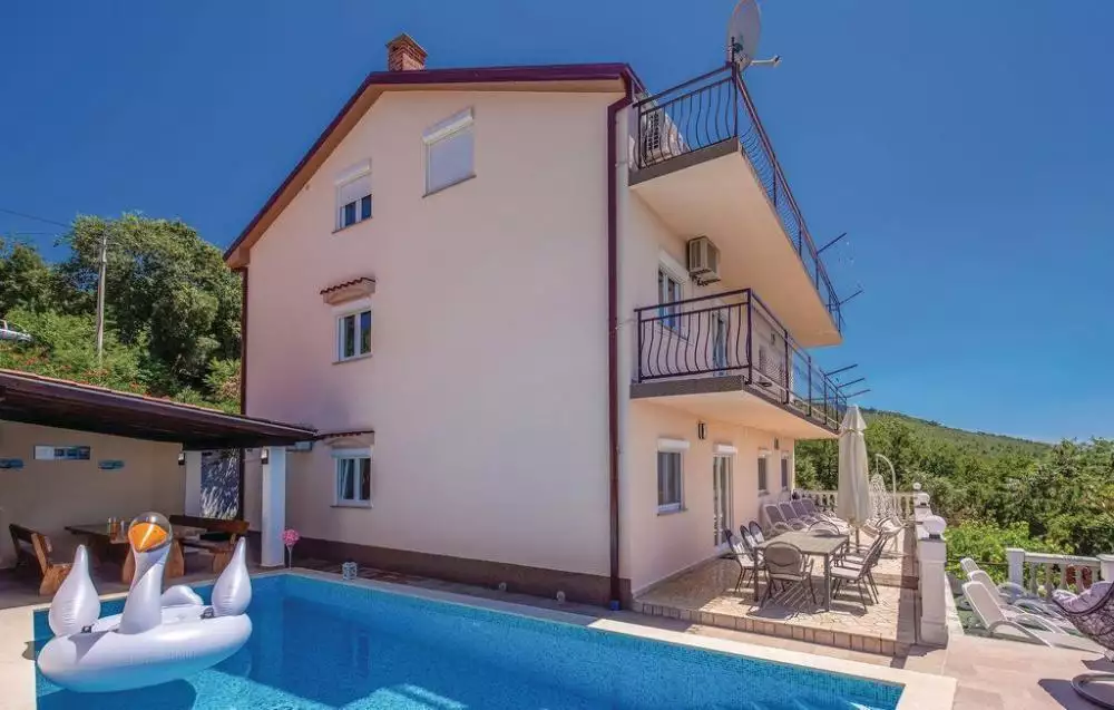 Hotels 335m² in Croatia, Crikvenica. Priced at 699000€ rent photo-25