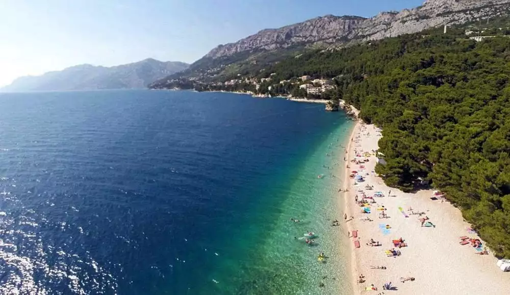 Villa 302m² in Croatia, Brela. Priced at 1920000€ rent photo-11