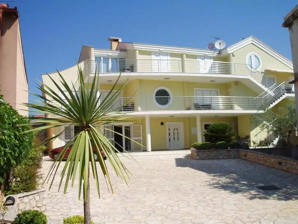 Hotels 1m² in Croatia, Zadar. Priced at 1850000€ rent photo-2