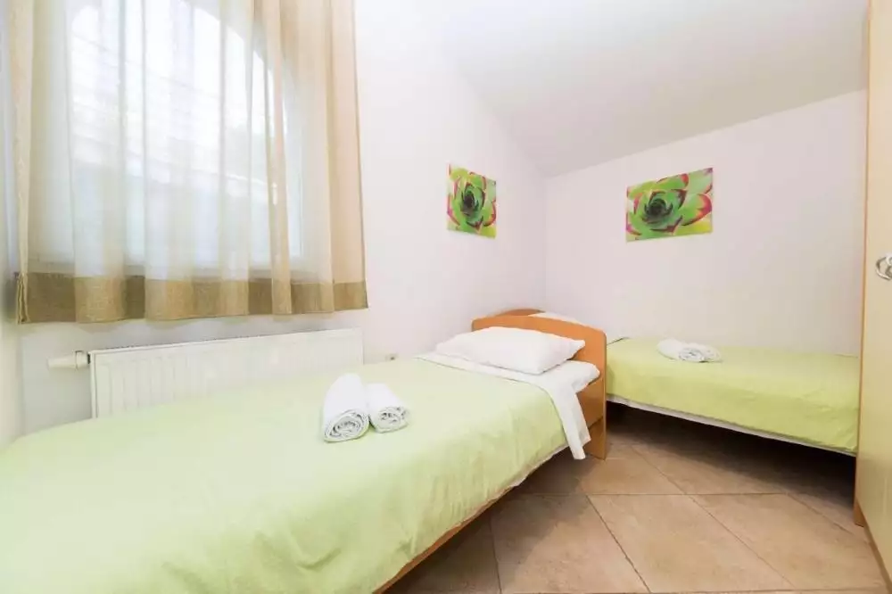 Hotels 593m² in Croatia, Novalja. Priced at 1400000€ rent photo-9