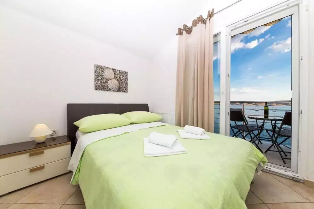Hotels 593m² in Croatia, Novalja. Priced at 1400000€ rent photo-13